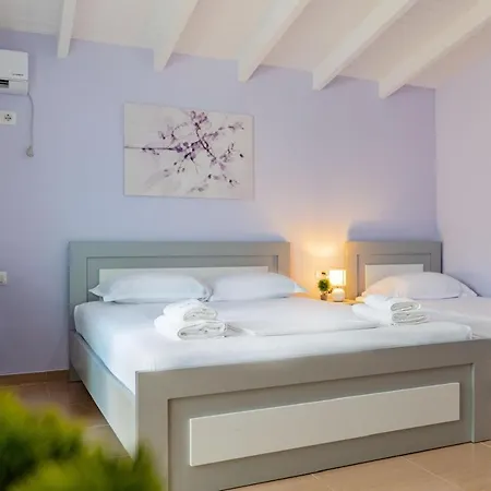 Blue Boutique Himara